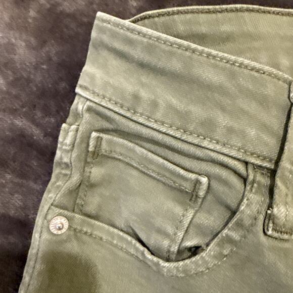 Old Navy Women's Rockstar Super Skinny Jeans Stretch Raw Hem Light Green Size 0P - Picture 6 of 14